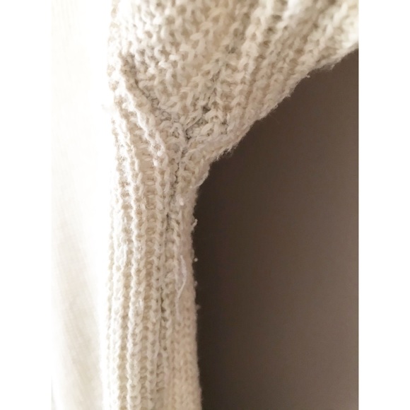 BP v-neck cream tunic sweater - Picture 6 of 6